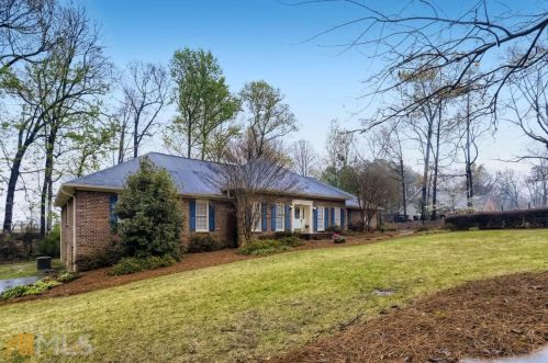2596 Ross Rd, Lithonia, GA 30039-7331
