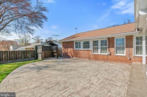 8017 Ellet Rd, Springfield VA  22151-1921 exterior