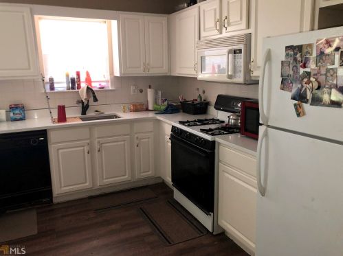 41 Greenleaf Dr, Hampton, GA 30228-2979