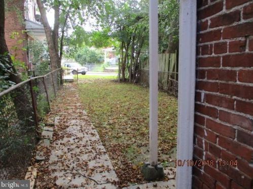 135 Juniata St, Lancaster PA  17602-4323 exterior