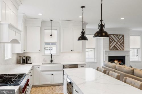 17 Redman Ave, Tavistock NJ  08033-2316 exterior