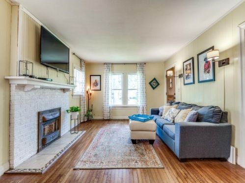 2324 Lotus Ave, Fort Worth TX  76111-1645 exterior