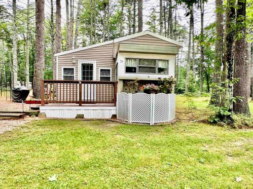 34 Chickadee Ln, Alton, NH 03809-5033