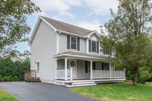 4 Devinne Dr, Concord, NH 03301-5900