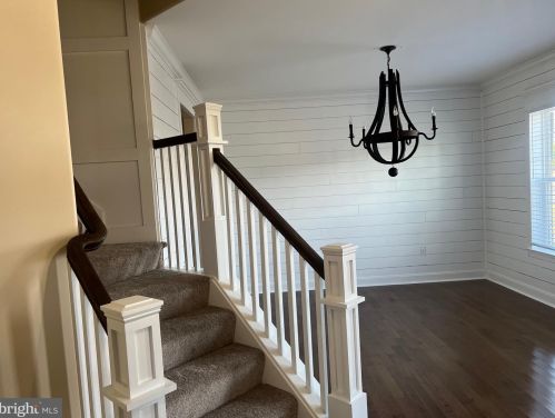 117 Bellows Dr, Carlisle PA  17015-8953 exterior