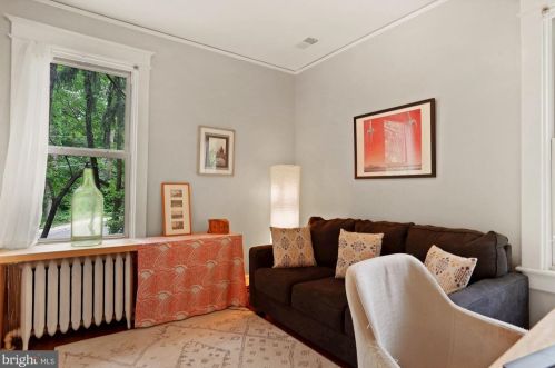 7125 Poplar Ave, Silver Spring MD 20912-4675 exterior