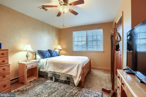 3601 Middleboro Rd, York PA  17315-4466 exterior