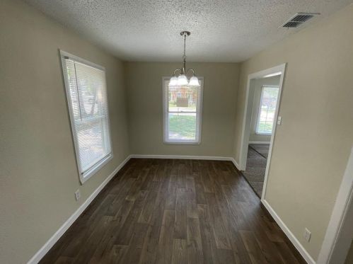 3800 Knox St, Fort Worth TX  76119-4819 exterior