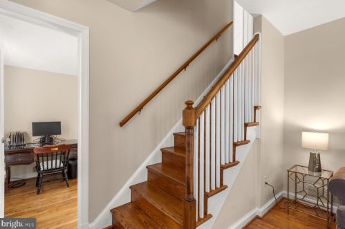 1626 Oakview Dr, Silver Spring MD 20903-2243 exterior