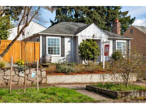 2009 G St, Vancouver, WA 98663-3350