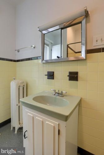 326 Mary St, Lancaster PA  17603-3331 exterior