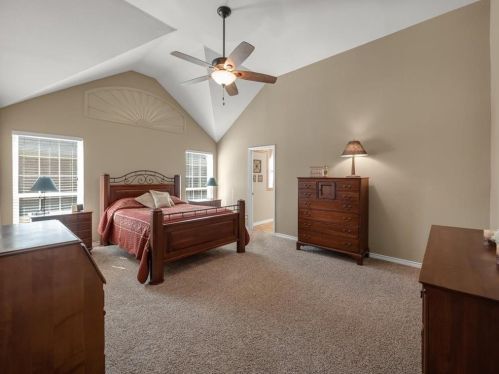 3833 Harrison Dr, Carrollton TX 75010-6323 exterior