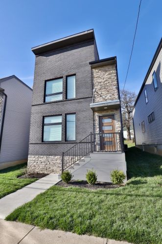 3872 Duck Creek Rd, Cincinnati, OH 45227-1009