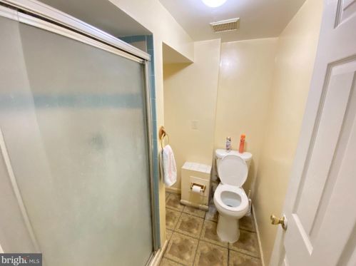 9504 Lawnsberry Ter, Silver Spring MD 20901-4714 exterior