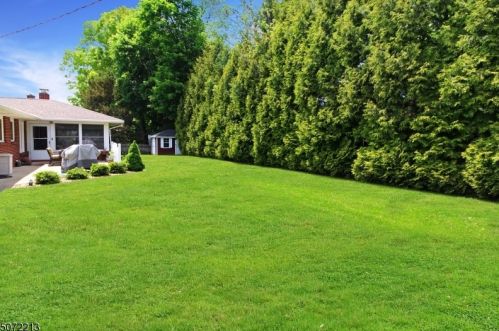605 Valley View Ave, Hackettstown NJ  07840-1417 exterior