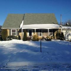 124 Idolstone Ln, Matawan, NJ 07747-1756