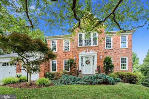 2917 Cabin Creek Dr, Burtonsville, MD 20866-1840