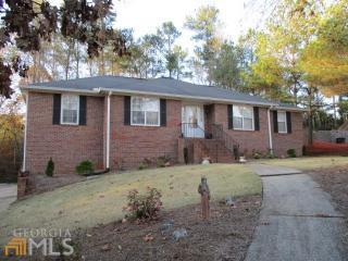 9537 Lakeview Ct, Douglasville, GA 30135-1696