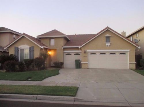 3041 Sandstone St, Turlock, CA 95382-7388