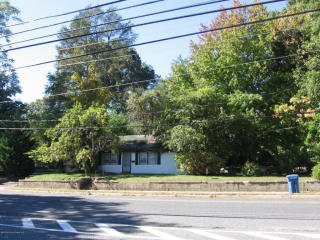 58 Tindall Rd, Middletown, NJ 07748-2719