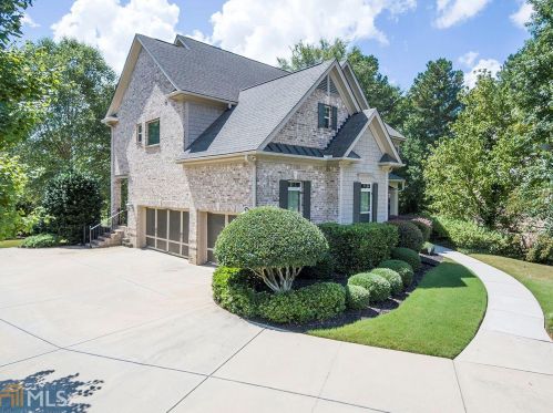6324 Bunker Dr, Locust Grove, GA 30248-7065