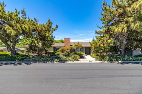 1501 Kruger Dr, Modesto, CA 95355-3724