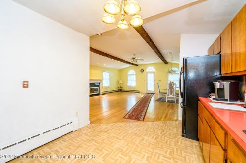 176 Hudson Ave, Tinton Falls NJ 07701-2140 exterior