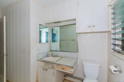 1029 Makaiwa St, Honolulu HI  96816-5403 exterior