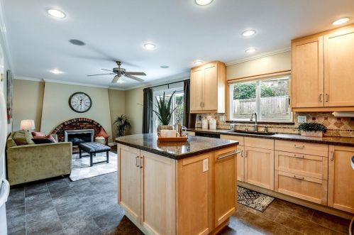 2174 Lacey Dr, Milpitas CA 95035-6122 exterior