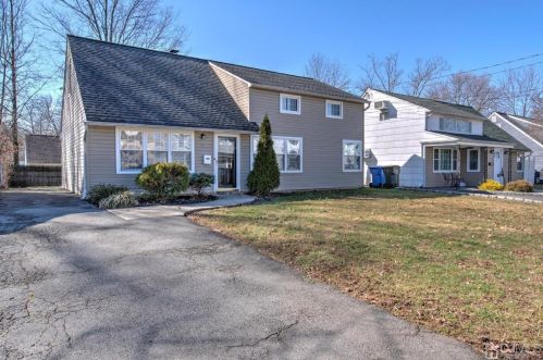 45 Park Ave, Iselin, NJ 08830-2241