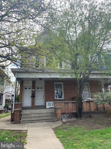 723 Hamilton Ave, Trenton, NJ 08629-1912