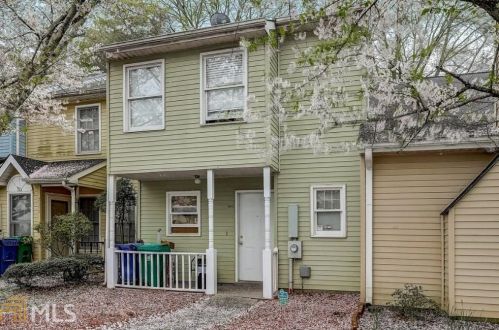 2392 Wellington Cir, Lithonia, GA 30058-3965