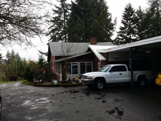 196 Deer Hollow Ln, Oakland, OR 97462-9624