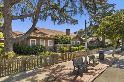 1838 San Andres St, Santa Barbara, CA 93101-4042