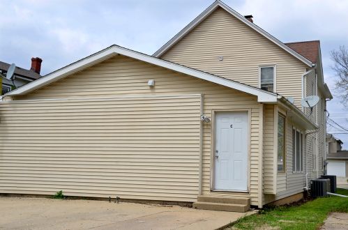613 Webster St, Ottawa, IL 61350-2746