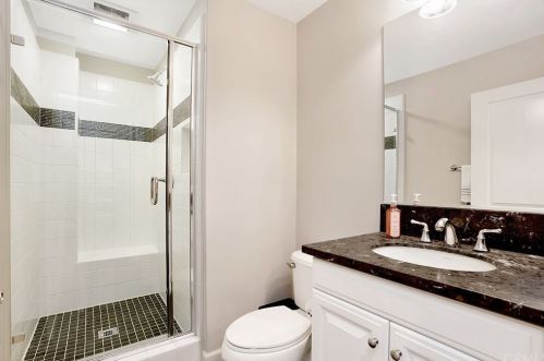 81 Coleridge, Irvine CA  92620-2142 exterior