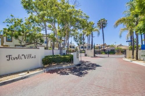 717 Caminito Valiente, Chula Vista CA  91911-6971 exterior
