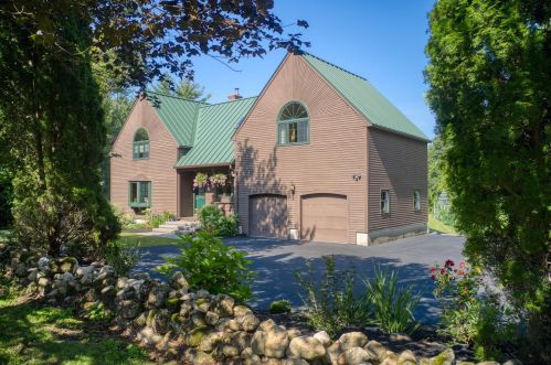39 Hill Rd, Brookline, NH 03033-2111