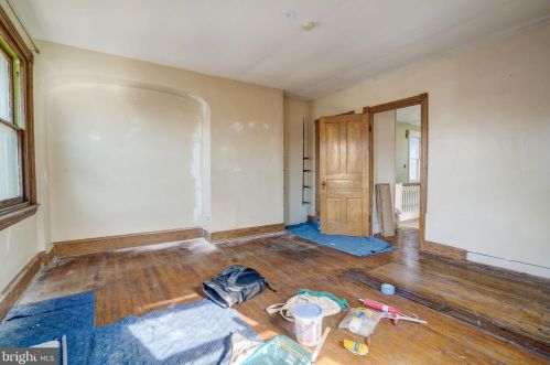 437 44 St, Philadelphia PA 19104-2910 exterior