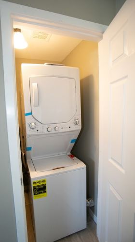 100 Fairwood Dr, Lemont IL  60440-2851 exterior