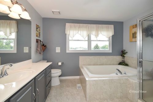 326 Terwilliger Ave, Pingree Grove IL  60140-9625 exterior