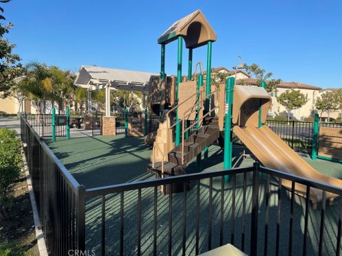 2660 Madison Cir, Anaheim CA  92801-4954 exterior