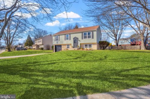 8335 Collins Ave, Camden NJ  08109-3568 exterior