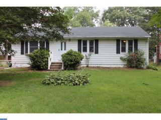128 Erie Ave, Trenton, NJ 08619-2532