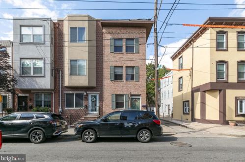 812 12th St, Philadelphia, PA 19123-1960