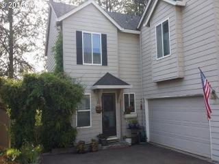 7303 Kelsi Ct, Portland, OR 97223-3440