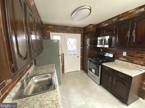 7804 Lockney Ave, Silver Spring MD 20912-7304 exterior