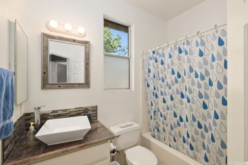 7895 Menton Ave, Anaheim CA  92808-1556 exterior