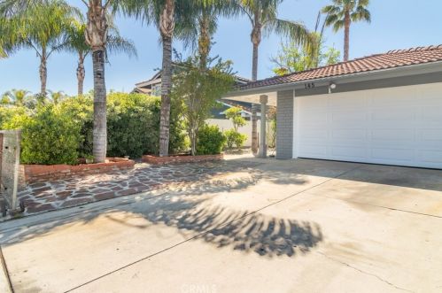 145 Olivetree Dr, Perris, CA 92571-2744