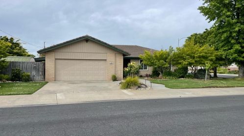 1128 Junewood Dr, Lodi, CA 95242-2327